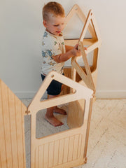 Interactive play den for young children.