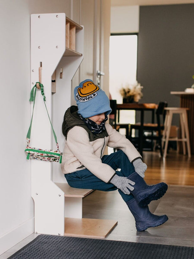 Wooden entryway storage for children