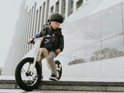 Lightweight children's balance bike