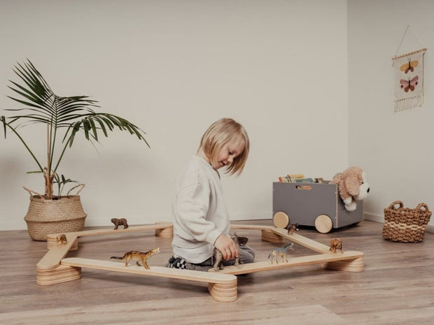 Minimalist balance beam for early childhood development