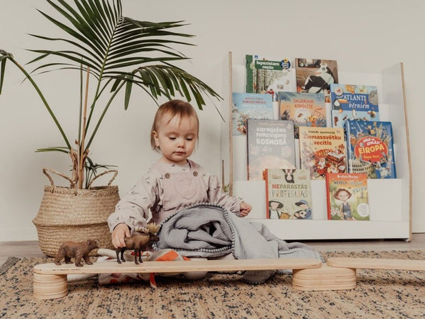 Safe minimalist balance beam for kids