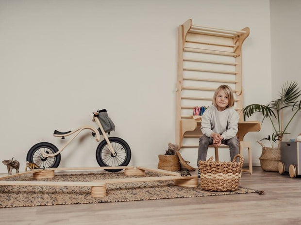 Modern minimalist balance beam for children