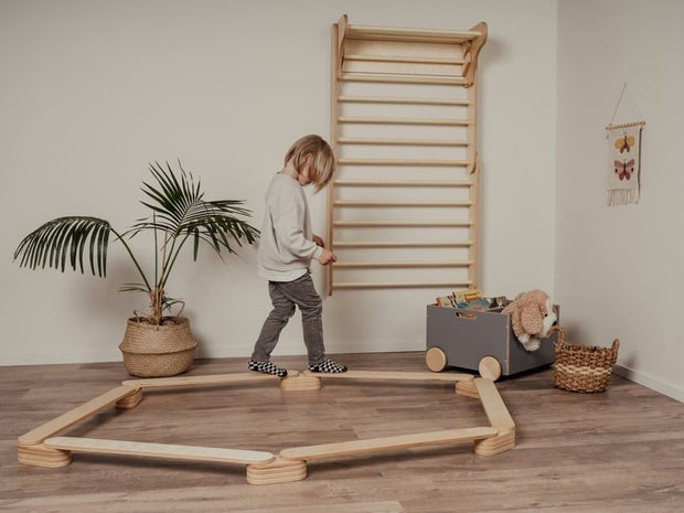 Durable minimalist balance beam for kids