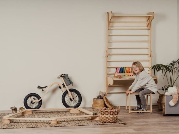 Minimalist balance beam for safe play