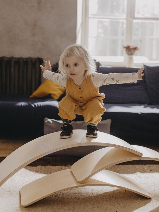 The Minimalist balance board for kids