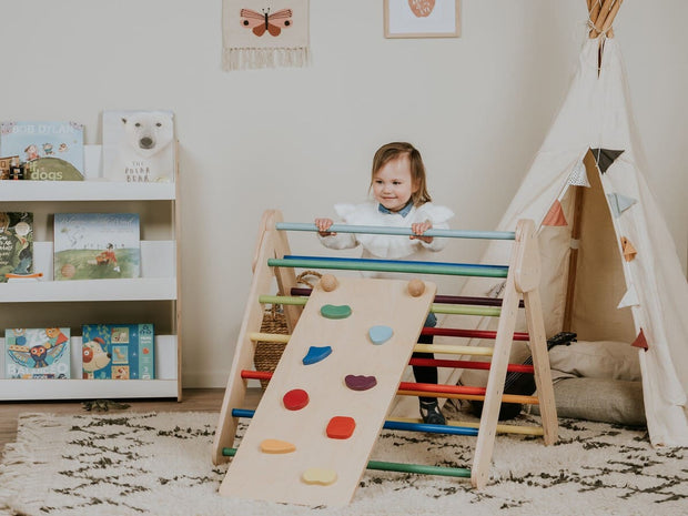 Playful minimalist Pikler triangle for toddlers