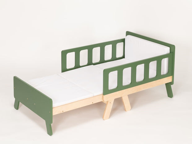 The New Horizon bed with adjustable length