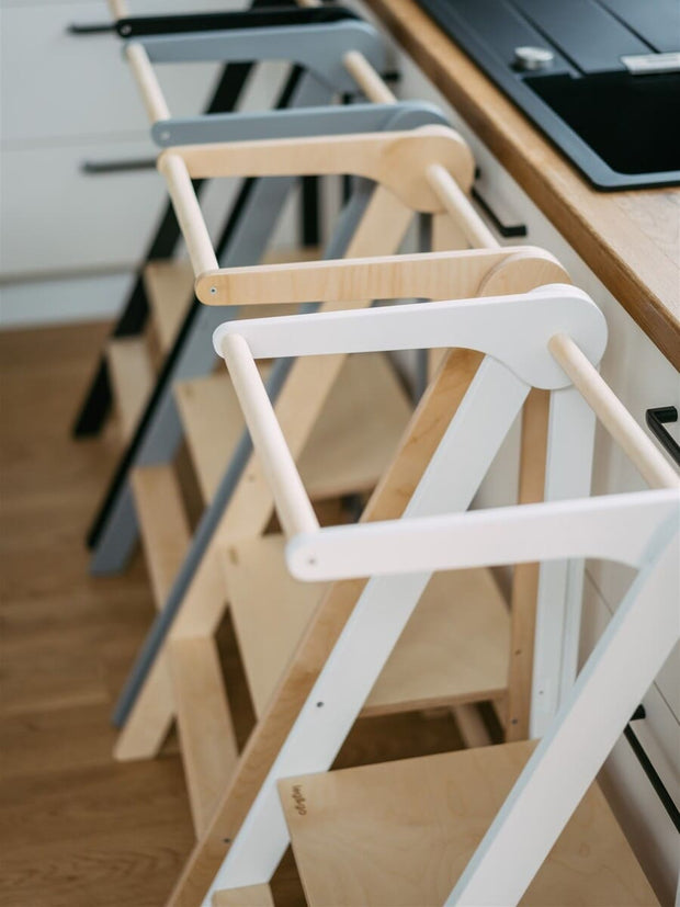 Ergonomic toddler step tower for kitchen use